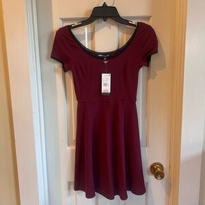 New nwt Dillards brand Honey & Sparkle burgundy cotton dress size XS